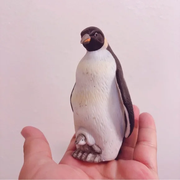 Vintage Lefton Penguin Standing Figurine Bird Baby 4”T 3”D Label Hand Painted