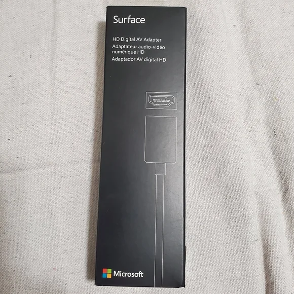NWOT Microsoft HD Digital AV Adapter for Surface & Surface 2