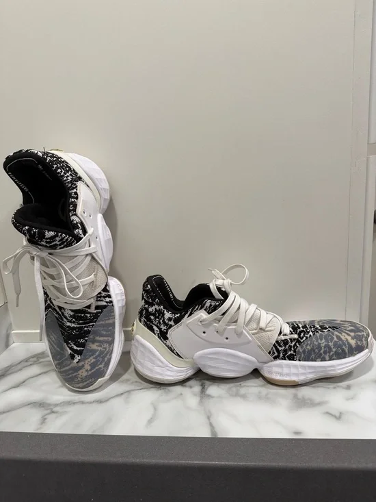 Adidas Harden Vol. 4 