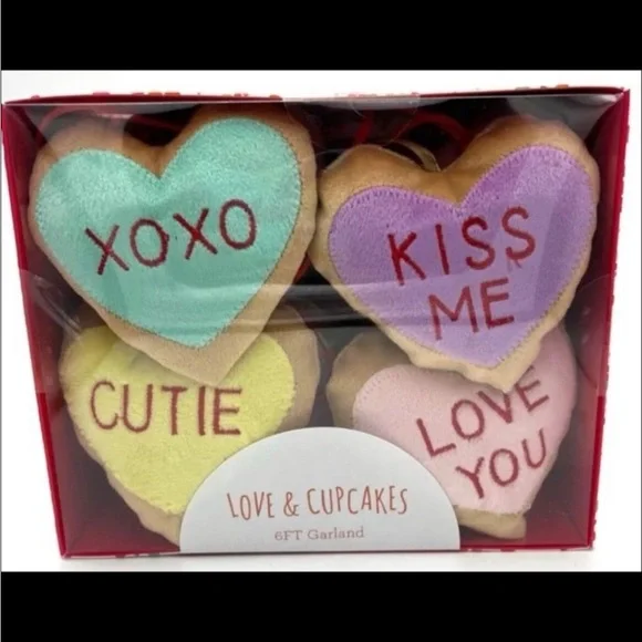Heart-Shaped Garland with Sweet Messages