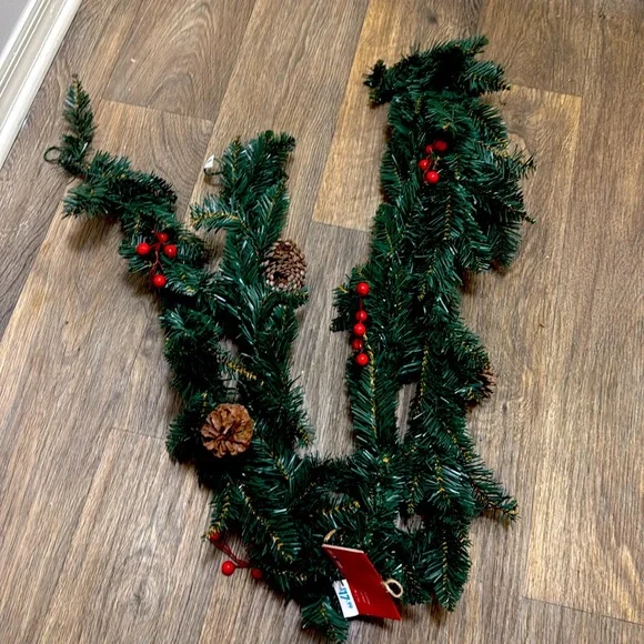 Christmas Garland 9ft