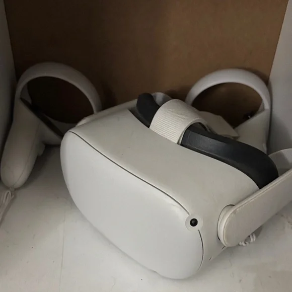 Advanced White VR Headset with Controllers