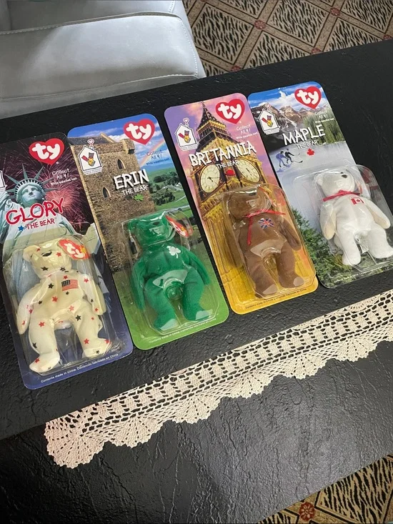 Ty Beanie Baby Collectible Bears - The Set! Glory, Erin, Britannia, Maple