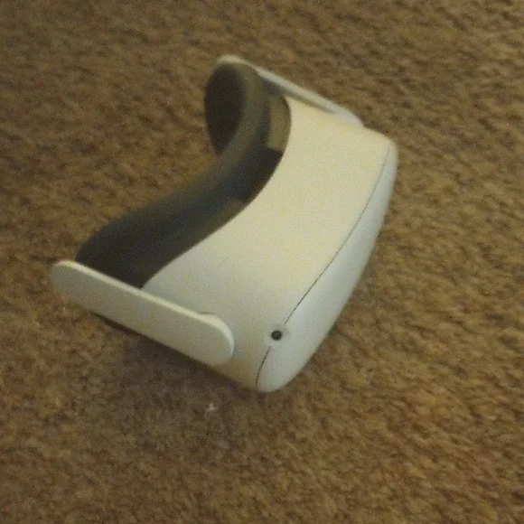 Oculus Quest 2 Headset