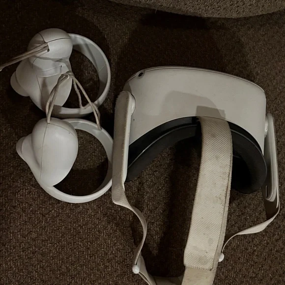 White VR Headset and Controllers