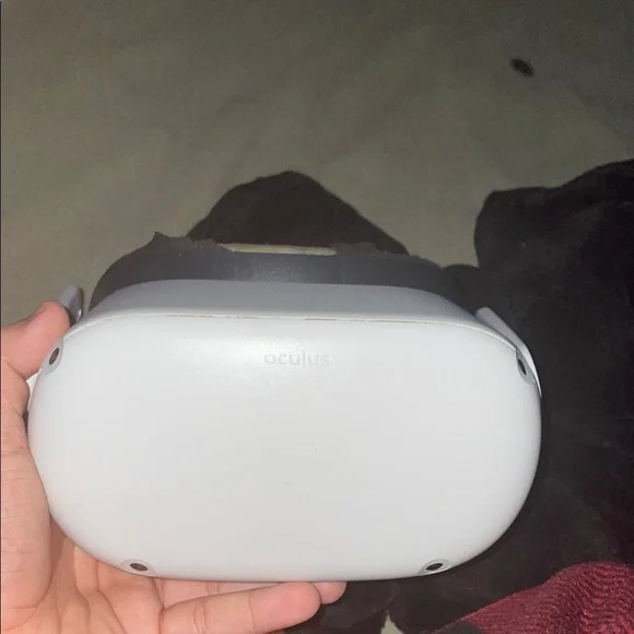 Oculus Quest 2 Standalone VR Headset With Brand New Right Controller Included