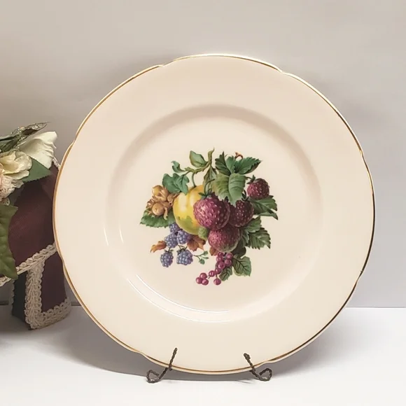 Vintage Pink Royal Grafton Fine Bone China Fruit Plate