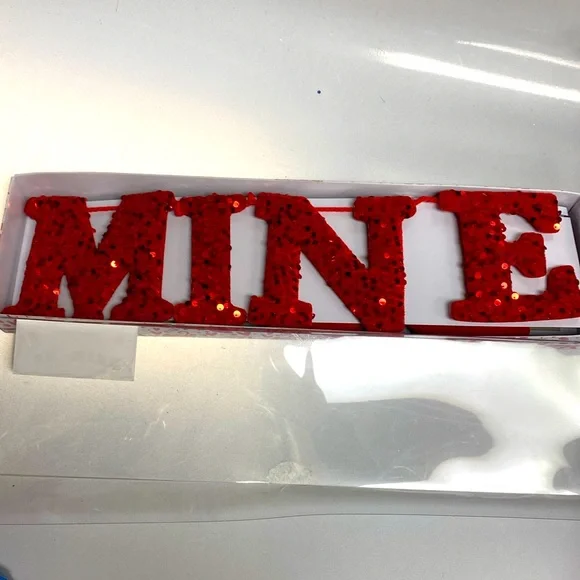 Be Mine 6’ FT Garland