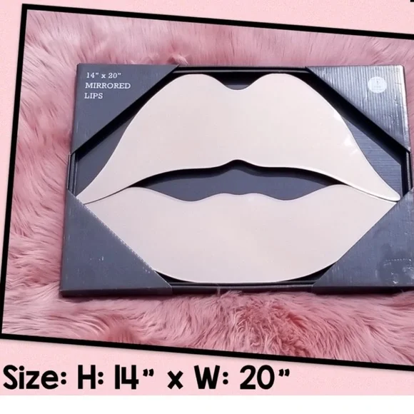NWOT one piece mirrored sexy lips silver