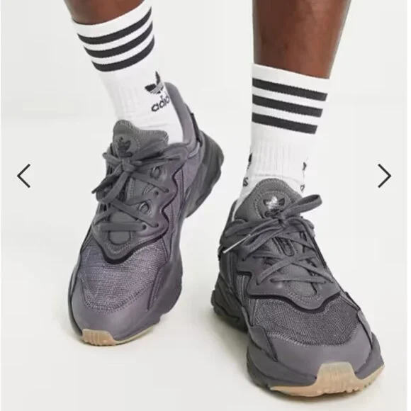 Adidas Original Ozweego Dark Gray Unisex Mens US 11.5