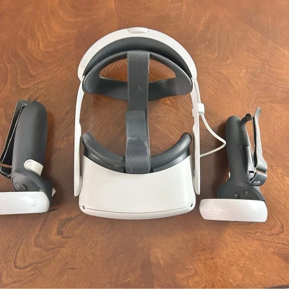 Oculus Quest 2- Elite headset+ controller grips