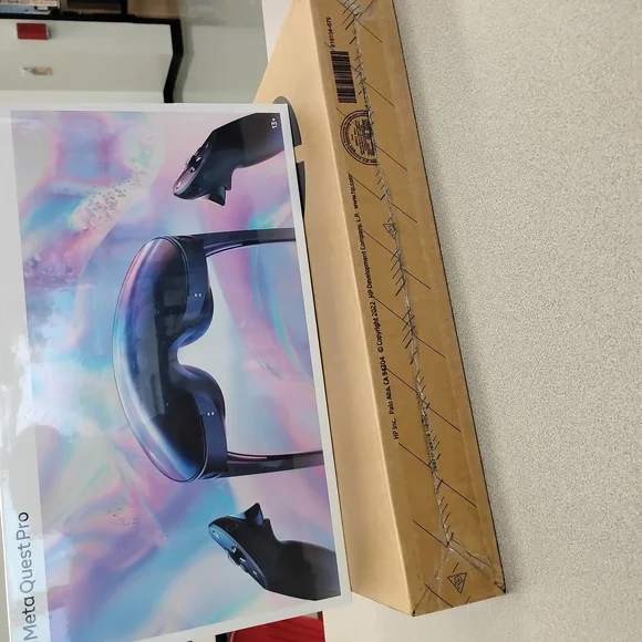 Holographic VR Headset with Iridescent Finish and Ergonomic Design