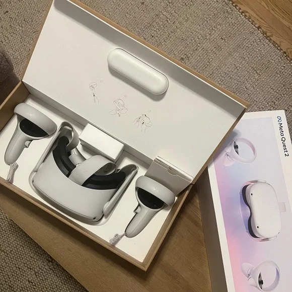 Quest 2 VR Headset - White