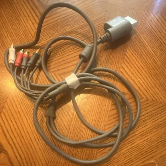 Microsoft Xbox 360 Component HD AV Cable 8ft Gray Wired for Console