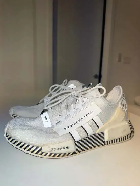 Adidas NMD_R1 V2 Tokyo White Black Size 8.5