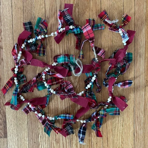 NWOT Christmas Garland
