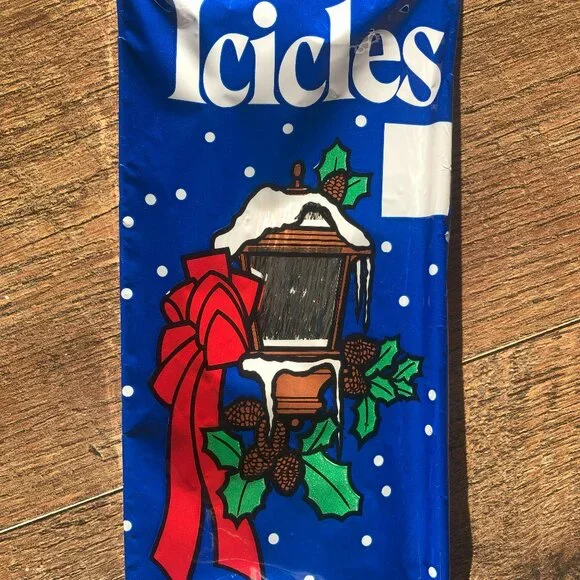 VINTAGE ICICLES UNION WADDING CO. 2000 STRANDS PER PKG. NEW/SEALED KMART