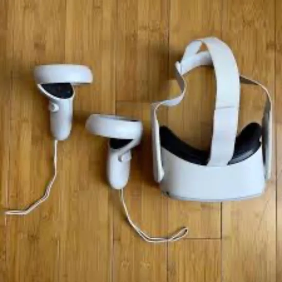 Oculus Quest 2 (Virtual Reality Headset)