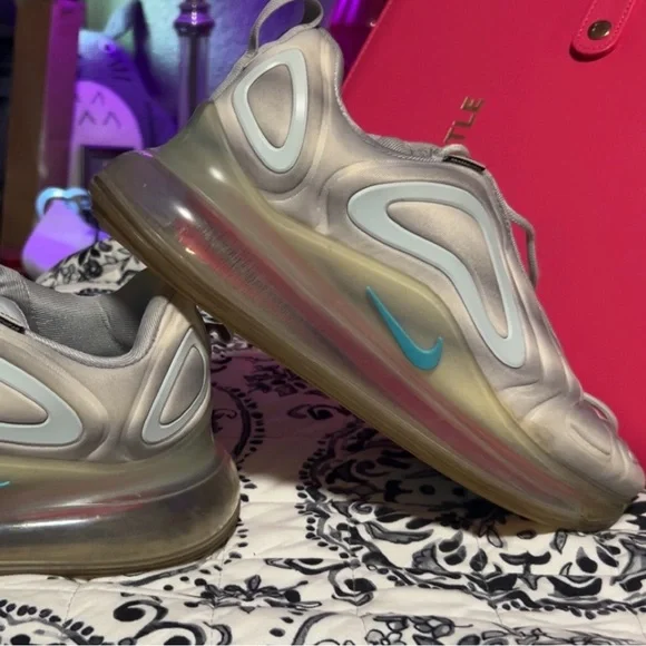Nike Air Max 720 AR9293-011 Airbrush Running Shoes Grey/Rainbow Men's Size 9