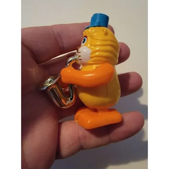Wind Up LION with SAXOPHONE Not So Grand Band 2.5