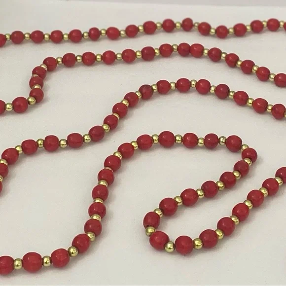 Red And Gold Bead Christmas Tree Garland 140”