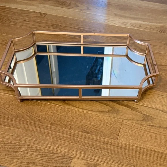 Elegant Rectangular mirrored rose gold tray