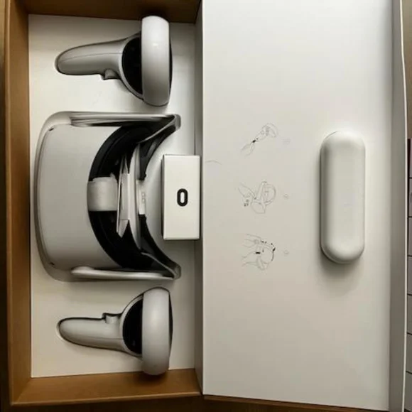 Oculus Quest 2 with Comfort Headstrap