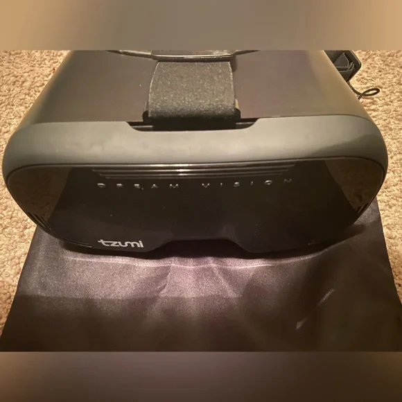 Tzumi Dream Vision VR Headset