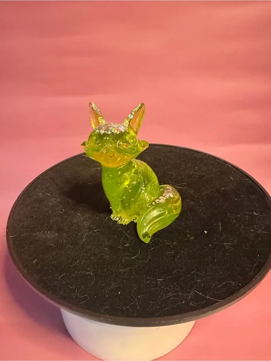Handcrafted Green Resin Fox Figurine for Small Pet Spaces