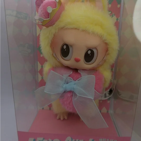 Queen labubu Charming Yellow and Pink Plush Pet Toy