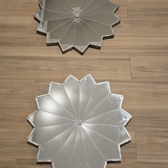 Elegant Silver Starburst Mirror Set