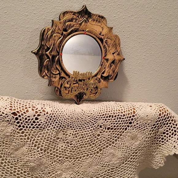 Holiday mirror