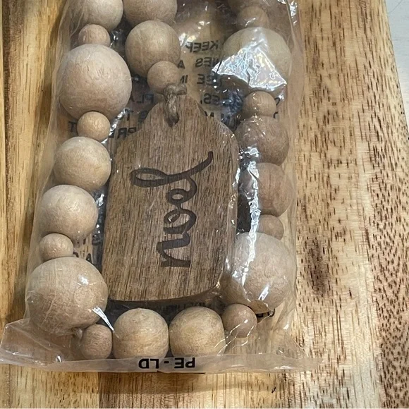 Noel Wooden Beads Tier Tray Decor 2’