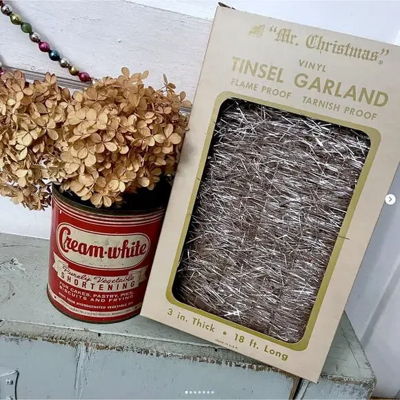 Vintage Mr. Christmas Vinyl Foil Tinsel Garland Pinkish Silver Original Box USA