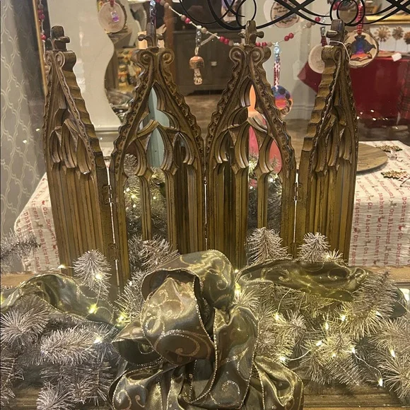 NWT Cathedral 4 Panel Fold Up Wood Finish Mirror