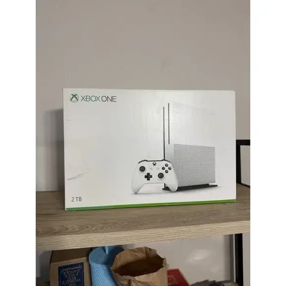 Microsoft Xbox One Console 2TB White Launch Edition Controller & Box Sealed