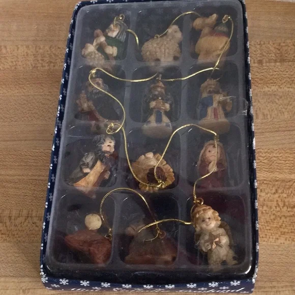 New Christmas Tree Mini Nativity Garland