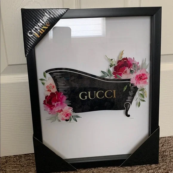 FASHION INSPIRED Bathtub Picture - Framed with Glass Front