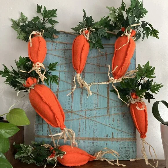 Vintage Handmade Felt Carrot Easter Garland Plush