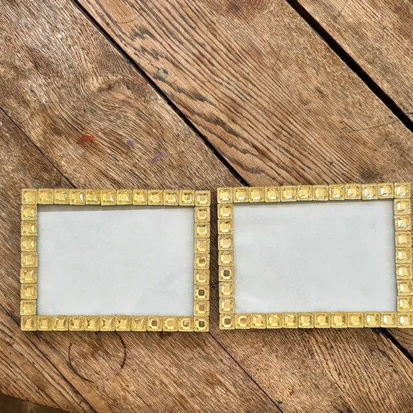Ashland Sparkle Frame Set Classic Decor
