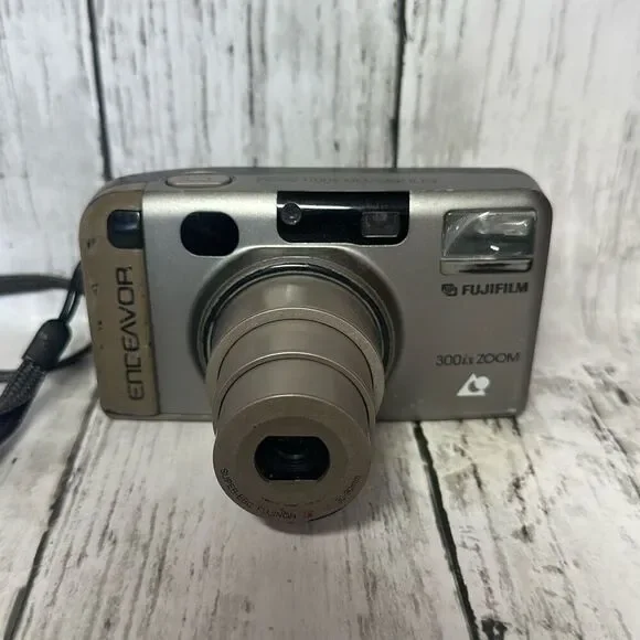 FujiFilm Endeavor 300ix Zoom APS Point and‎ Shoot Film Camera