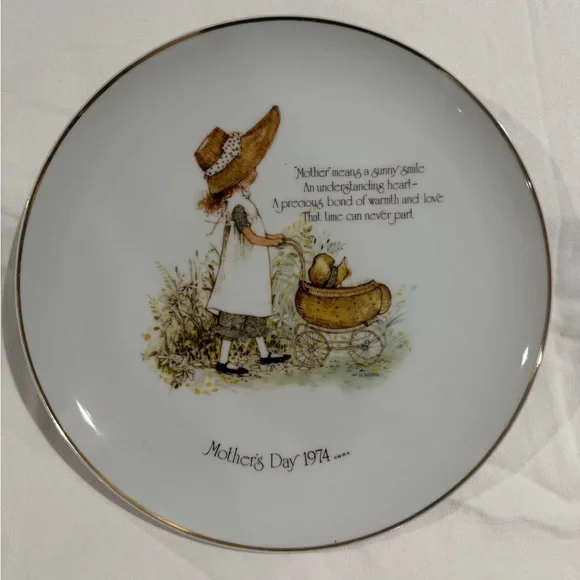 Mother's Day 1974 Decorative Plate with Little Girl and Pram Holly Hobbie