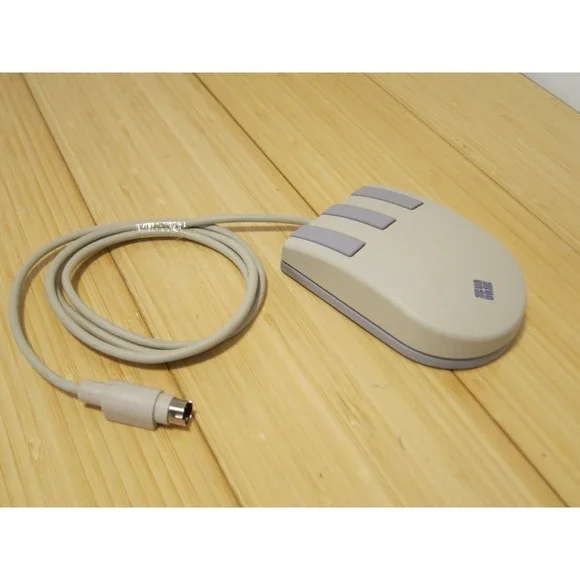 Sun Microsystems 370-1398 Type 5 Three Button Optical Mouse (listing 2 of 5)