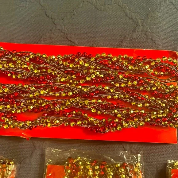 Four strands of garland