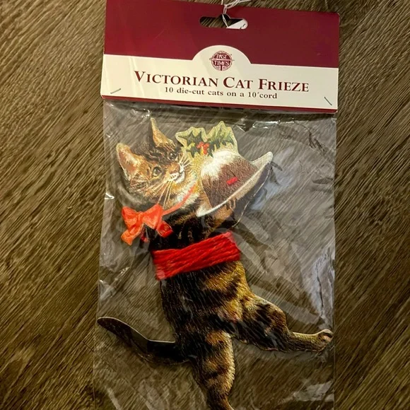 Victorian holiday cat garland