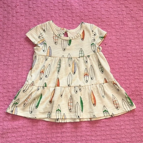 5 / $20 💖 Little Co 0 to 3 month dress with surfboards on it ￼