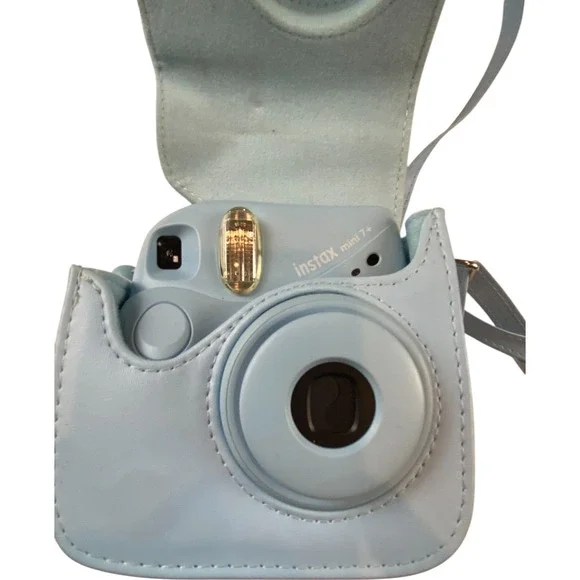 Fujifilm Instax Mini 7+ Instant Camera Light Blue with Carry Case Untested