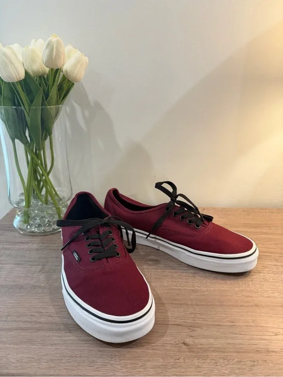 Vans Authentic Port Royal Red Burgundy/Black Canvas Low-Top Sneakers W 10 M 8.5