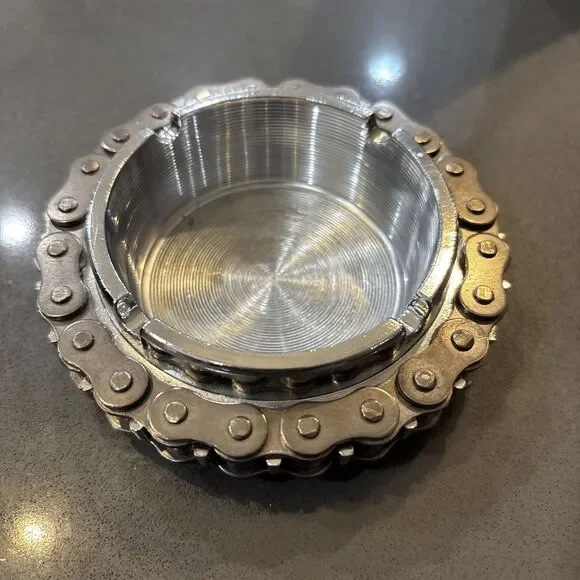 Metal Industrial Style Iron Motorcycle Bike Chain Ashtray Steampunk One Pc