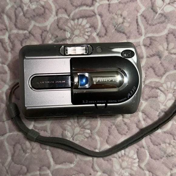 Fujifilm FinePix A330 camera